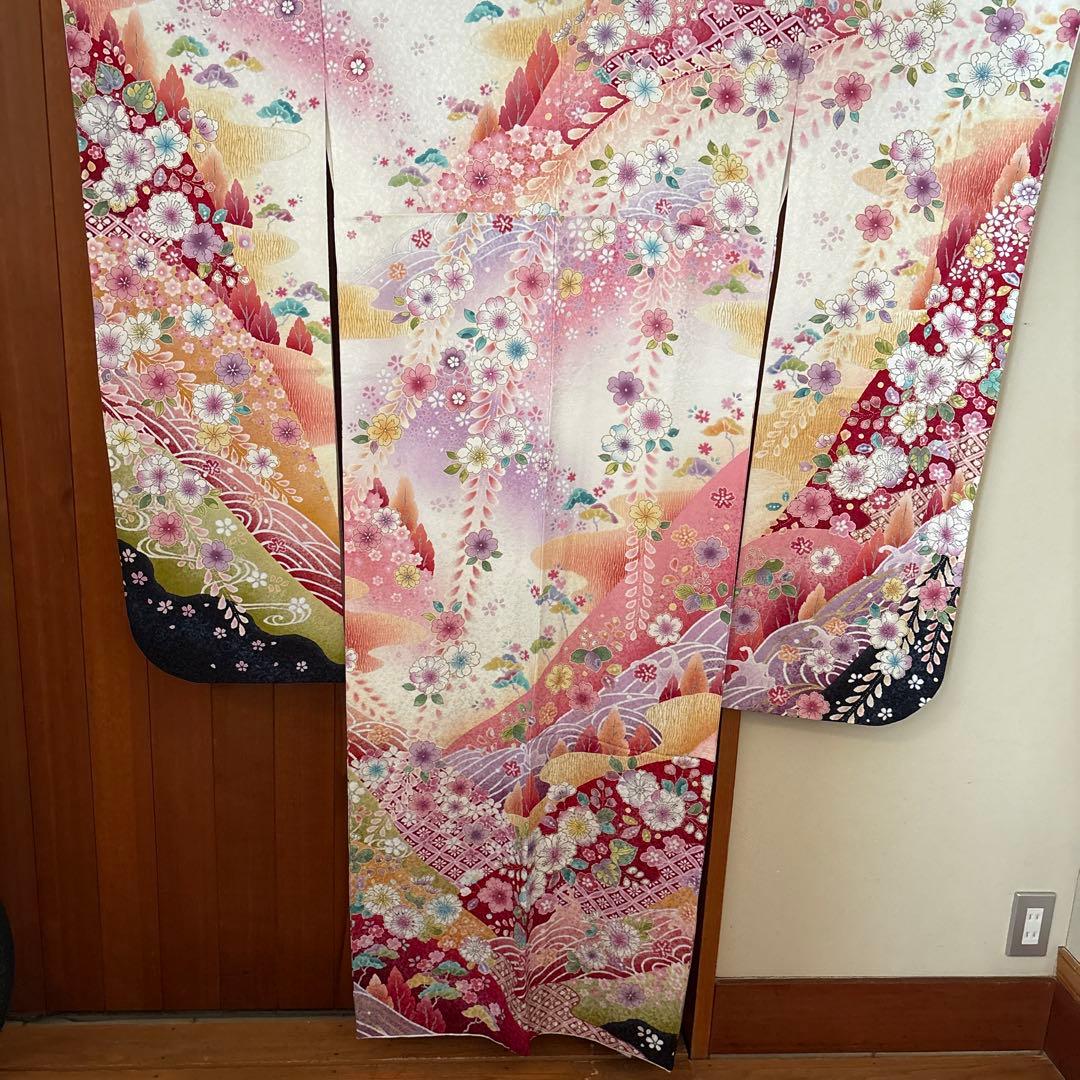 最安値！可愛い振袖 フルセットバック草履つき　花の模様 白地