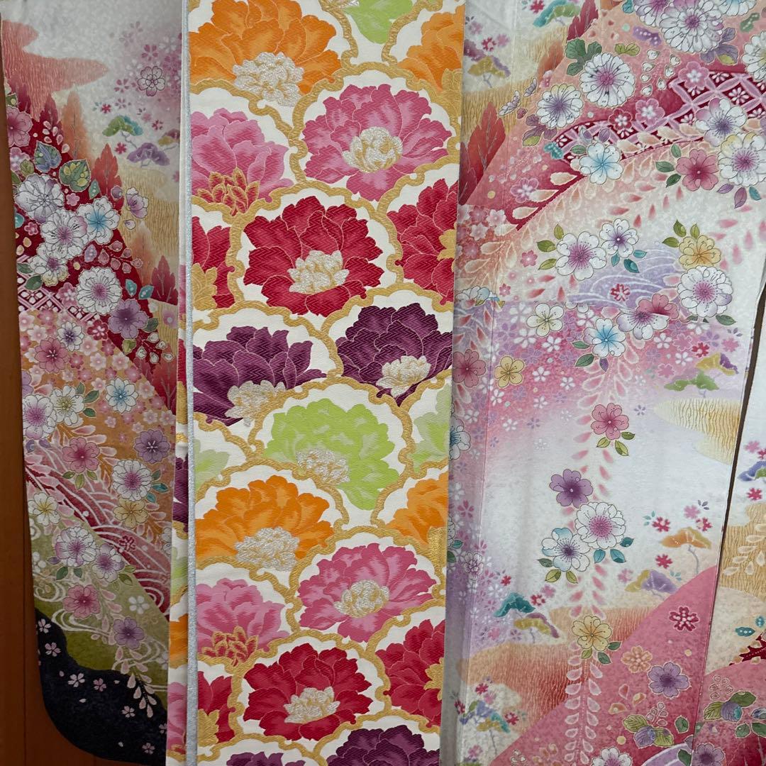 最安値！可愛い振袖 フルセットバック草履つき　花の模様 白地