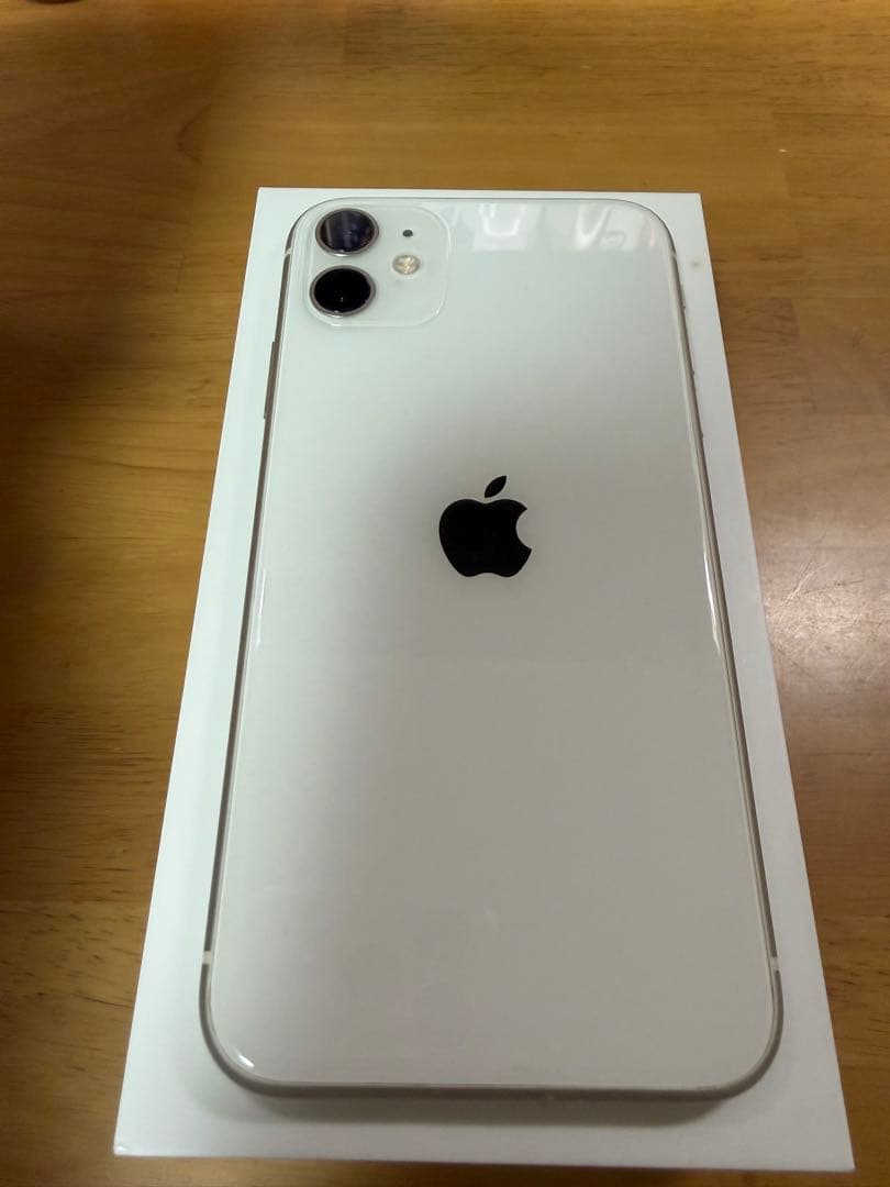 F*R様 Apple iPhone 11 本体 SIMフリー