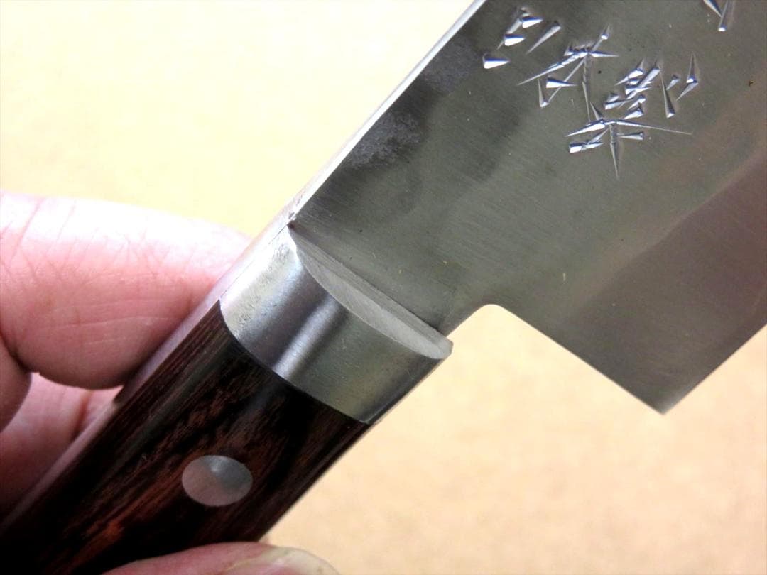 関の刃物 三徳包丁 170mm 鎚目鍛造 本割込 3層鋼 口金付 両刃 万能包丁