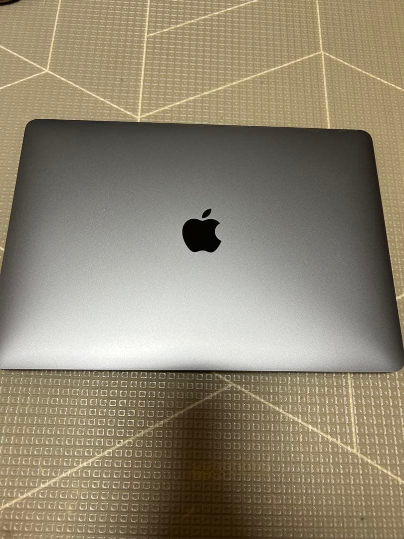 【超美品】MacBook Air M1 8G 256GB