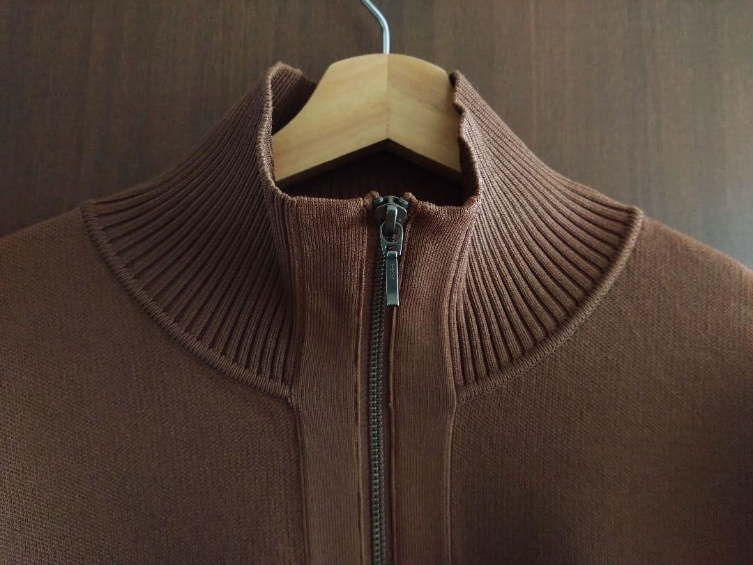 ICB シンセティックダブルフェイス ニットトラックジャケット 36,960円