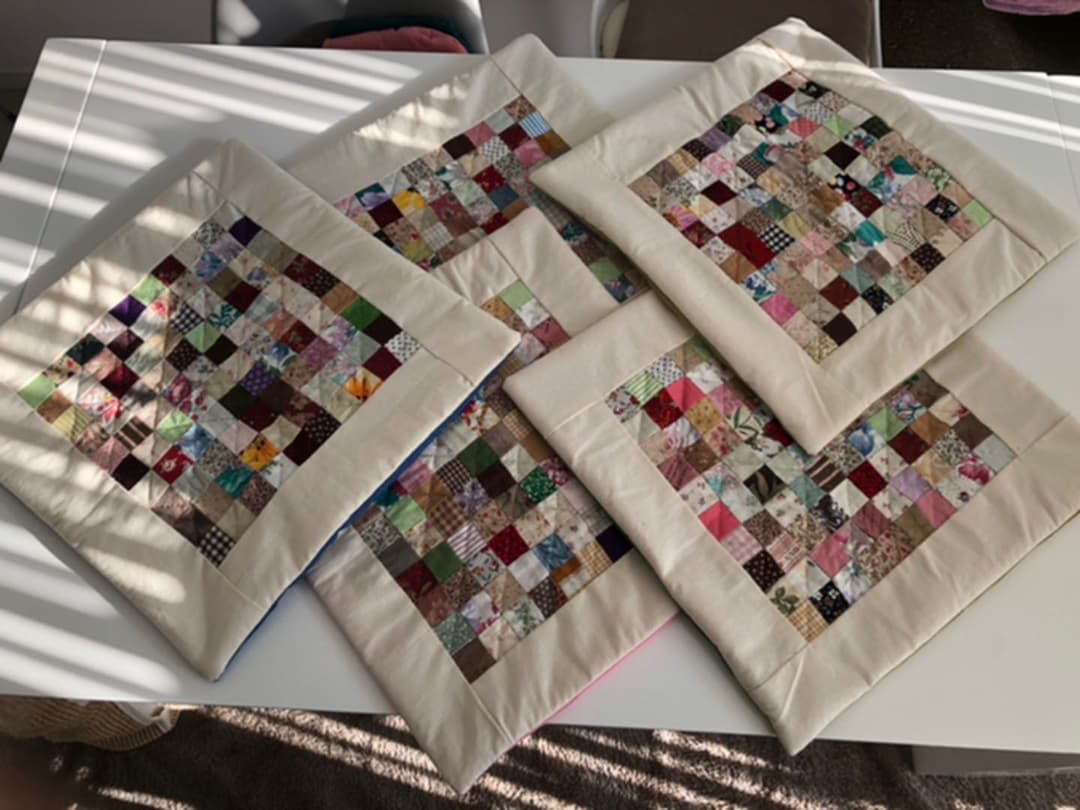 【週末値下げ】パッチワーク　クッションカバー　５枚セット