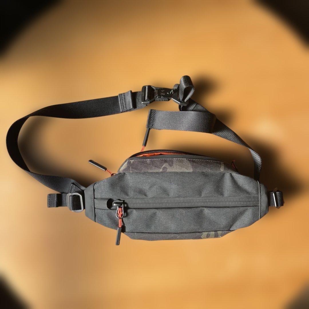 Aer x Carryology Tokai SlingXPacカモバッグ