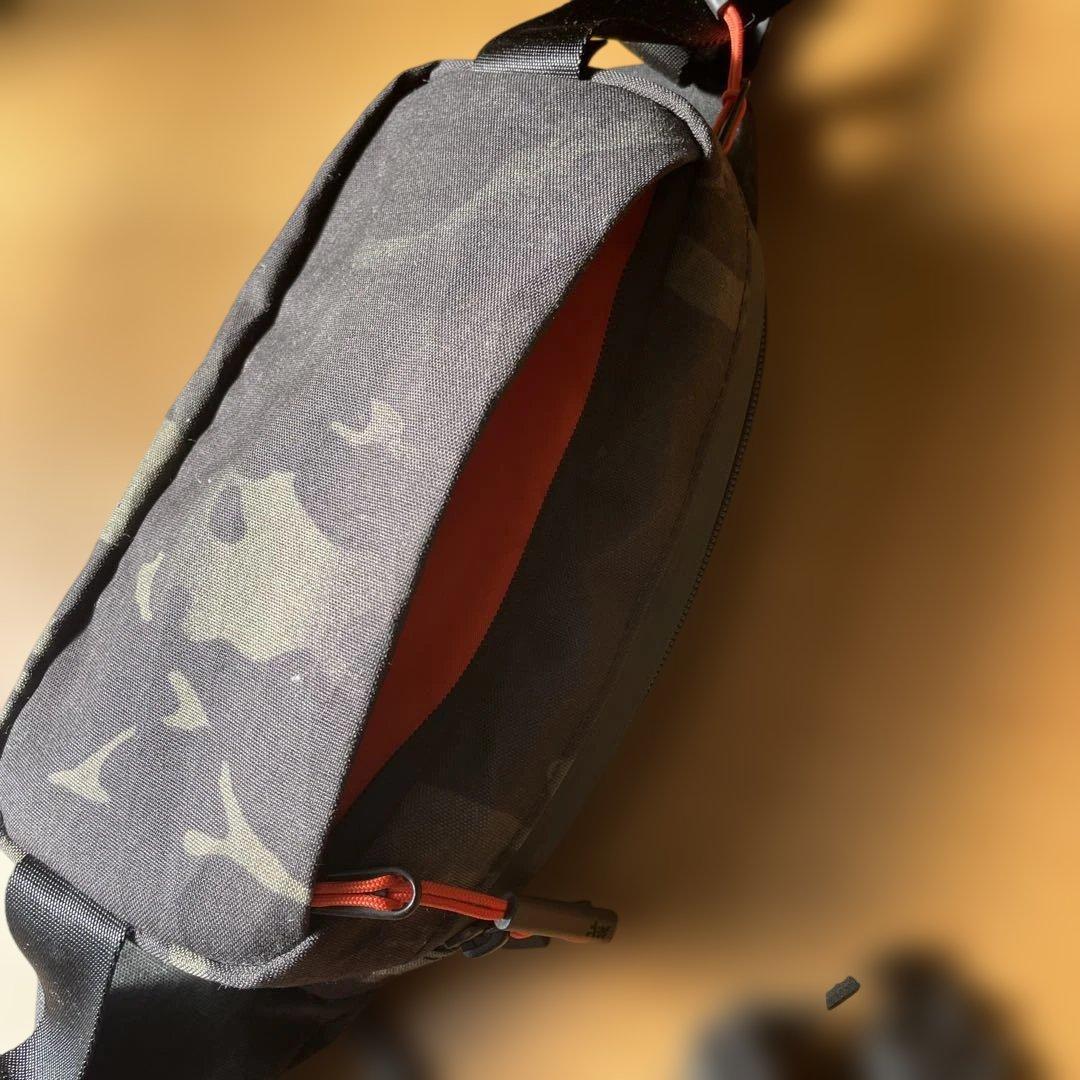 Aer x Carryology Tokai SlingXPacカモバッグ