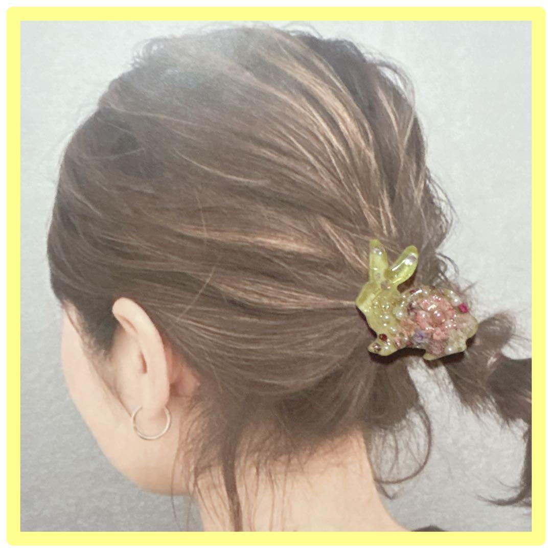 No 855❣️可愛いレジンヘアゴム❣️かすみ草❣️♪(๑ᴖ◡ᴖ๑)♪