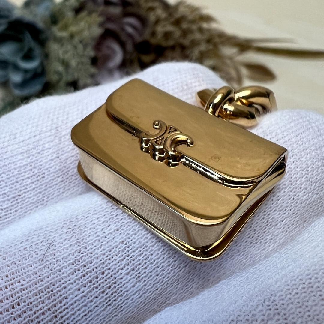 セリーヌ CELINE トリオンフ ゴールド バッグチャーム キーホルダー