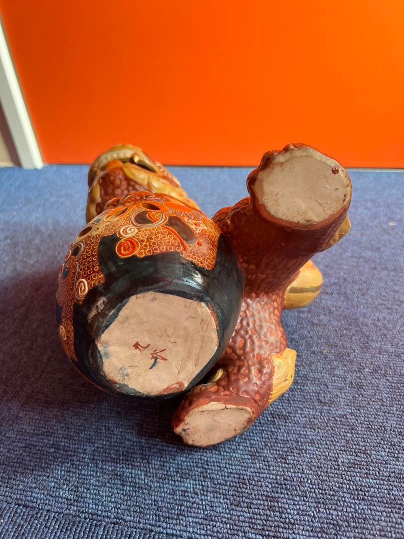 961 九谷焼 　色絵金彩獅子　玉乗唐唐獅子狛犬シーサー 魔除け　置物