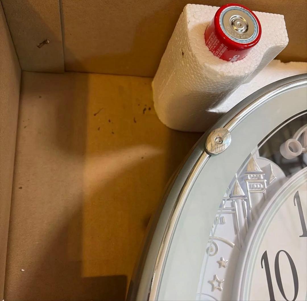 Small World プラウド 4MN523RH05 RHYTHM 掛け時計