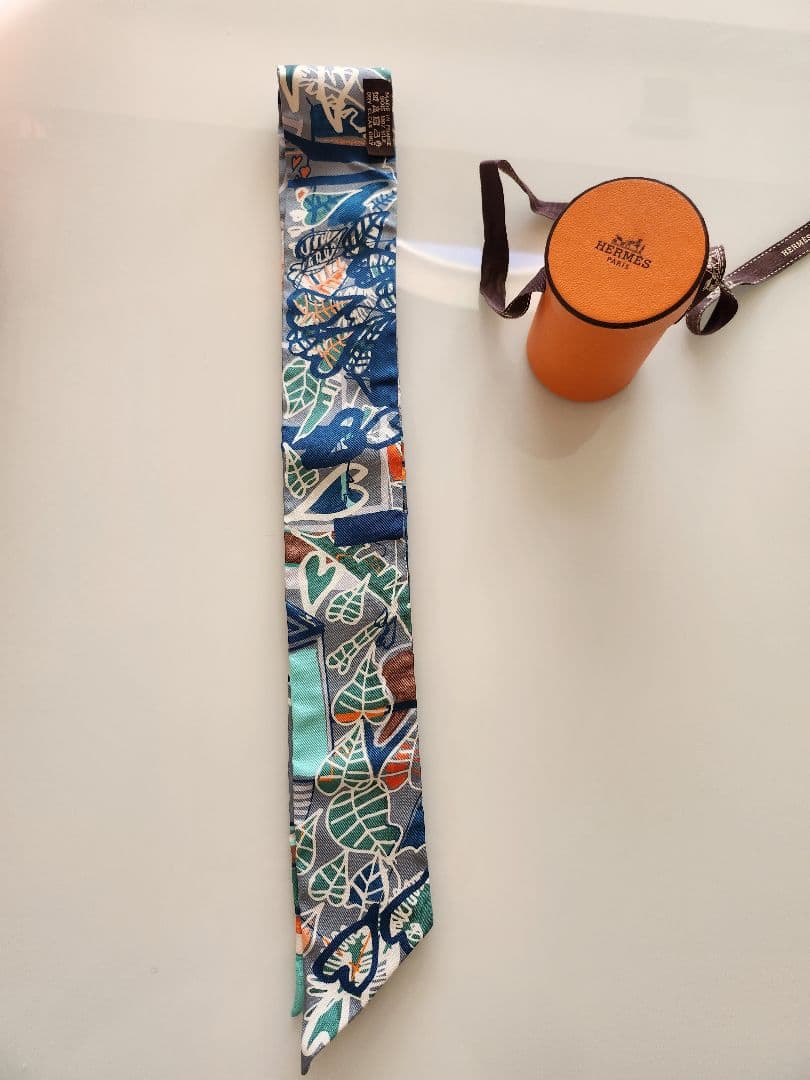 エルメス ツイリー 一度のみ使用