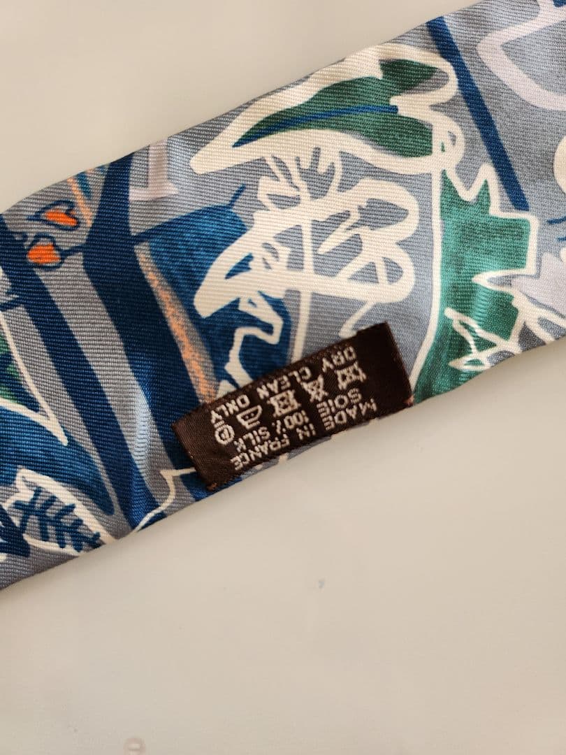 エルメス ツイリー 一度のみ使用