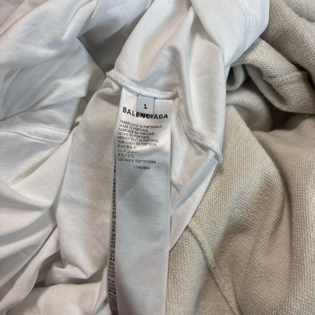 BALENCIAGA XXXL patchedホワイトパーカー
