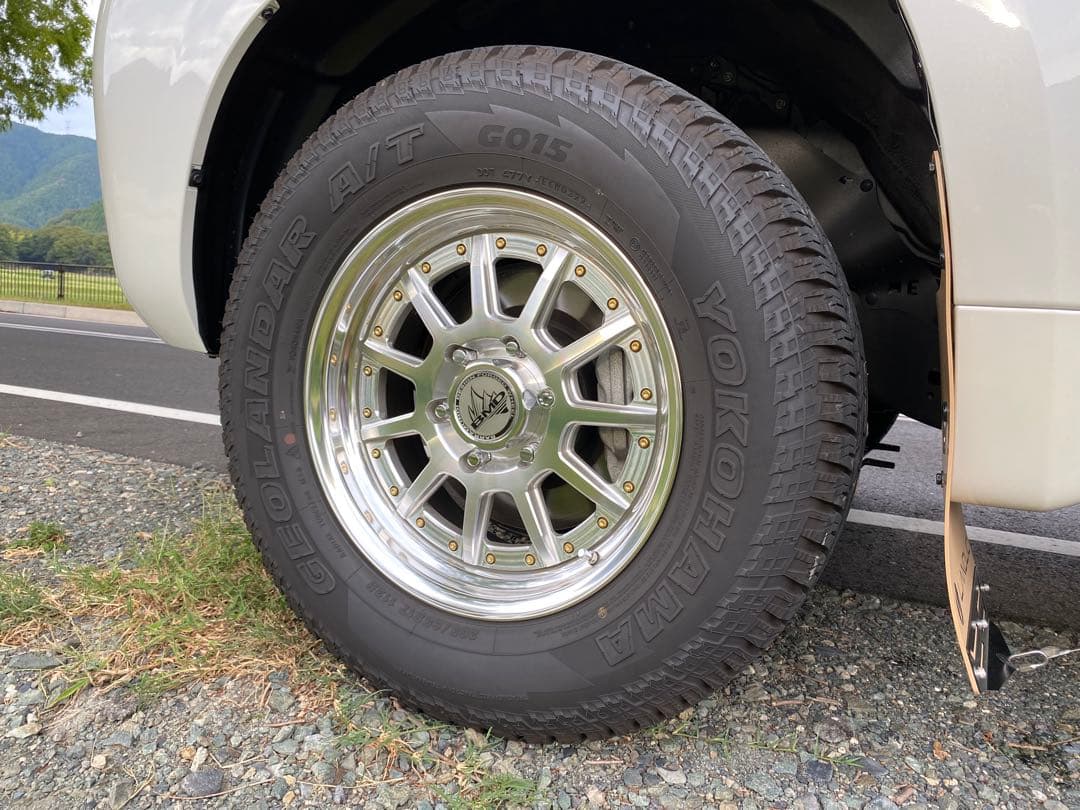 Yokohama Geolandar A/T G015 17インチ タイヤのみ