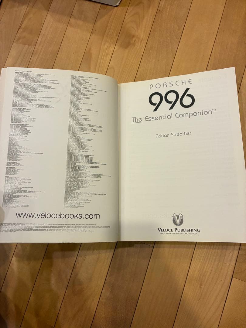 Porsche 996 The Essential Companion お値下げ