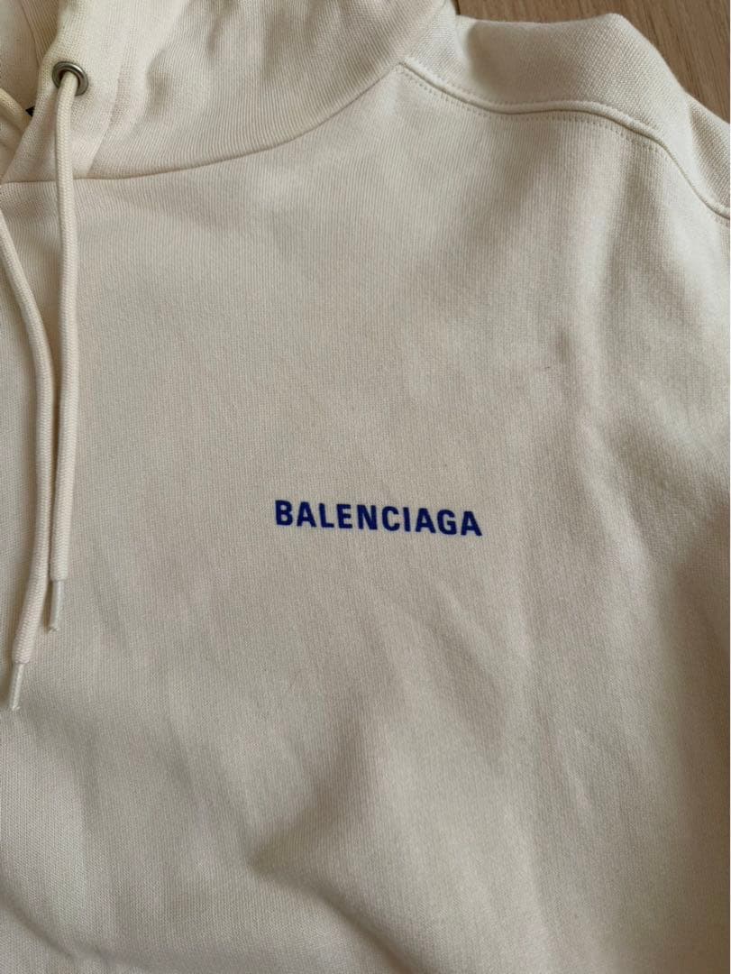 【最終値下げ】BALENCIAGA ホワイト パーカー