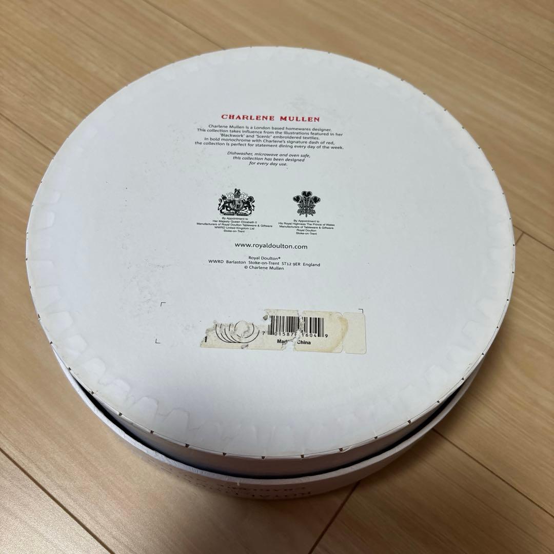 【新品】  Charlene Mullen 皿