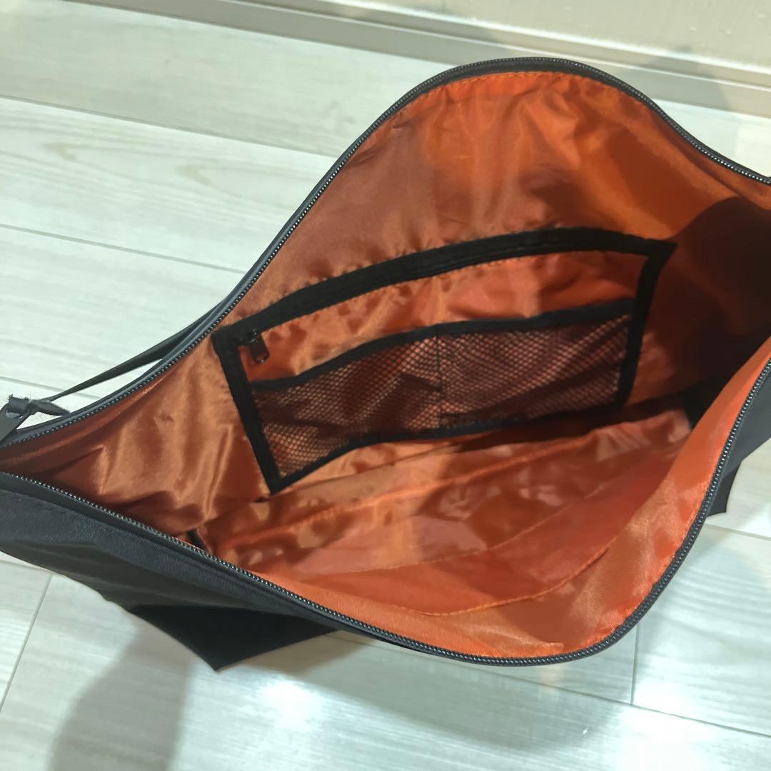 【ZOZO限定カラー】メルタム　ナイロンメッセンジャーバッグ　meltum