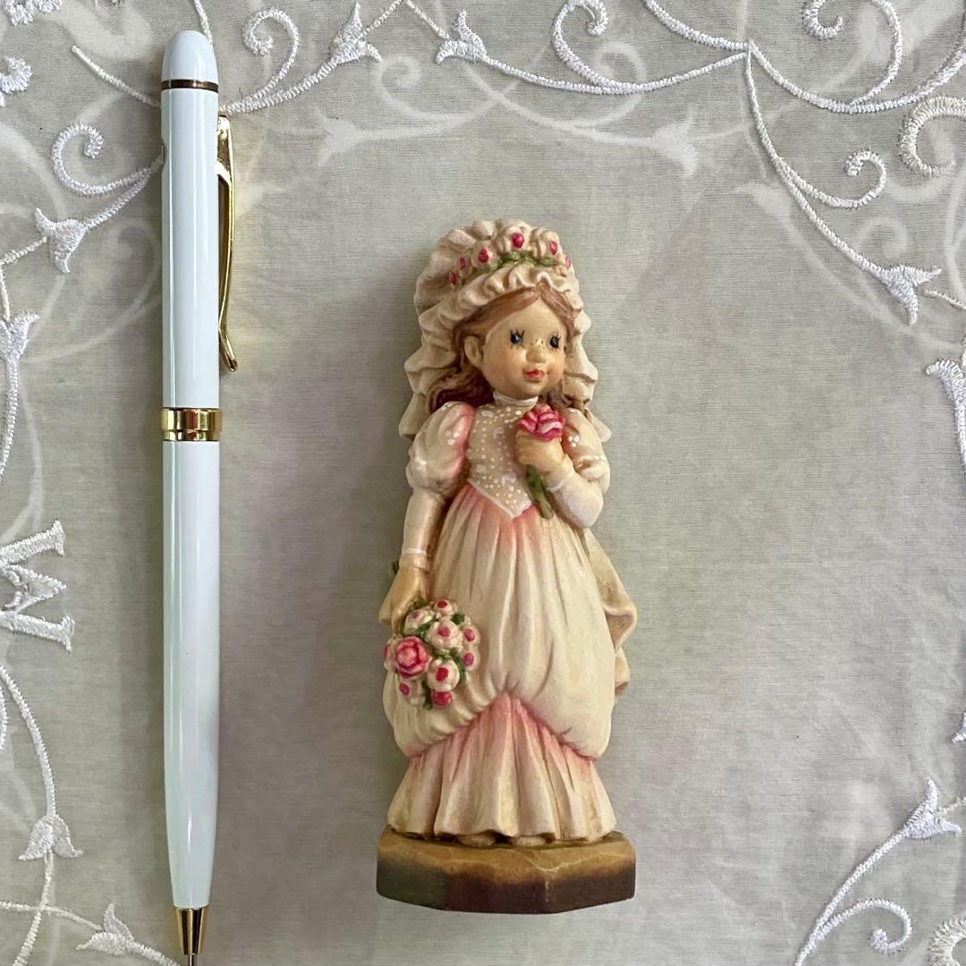 アンリ人形　ANRI サラ・ケイ　10㎝　　【薔薇のアーチの下でウェディング】