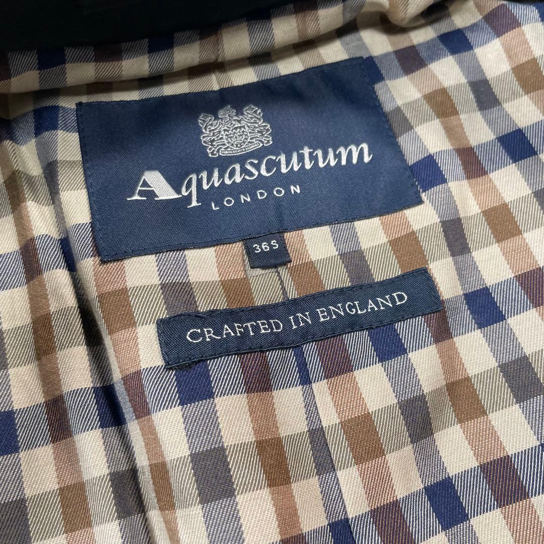 アクアスキュータム ベルト付き ロングトレンチコート 黒　D520043 36