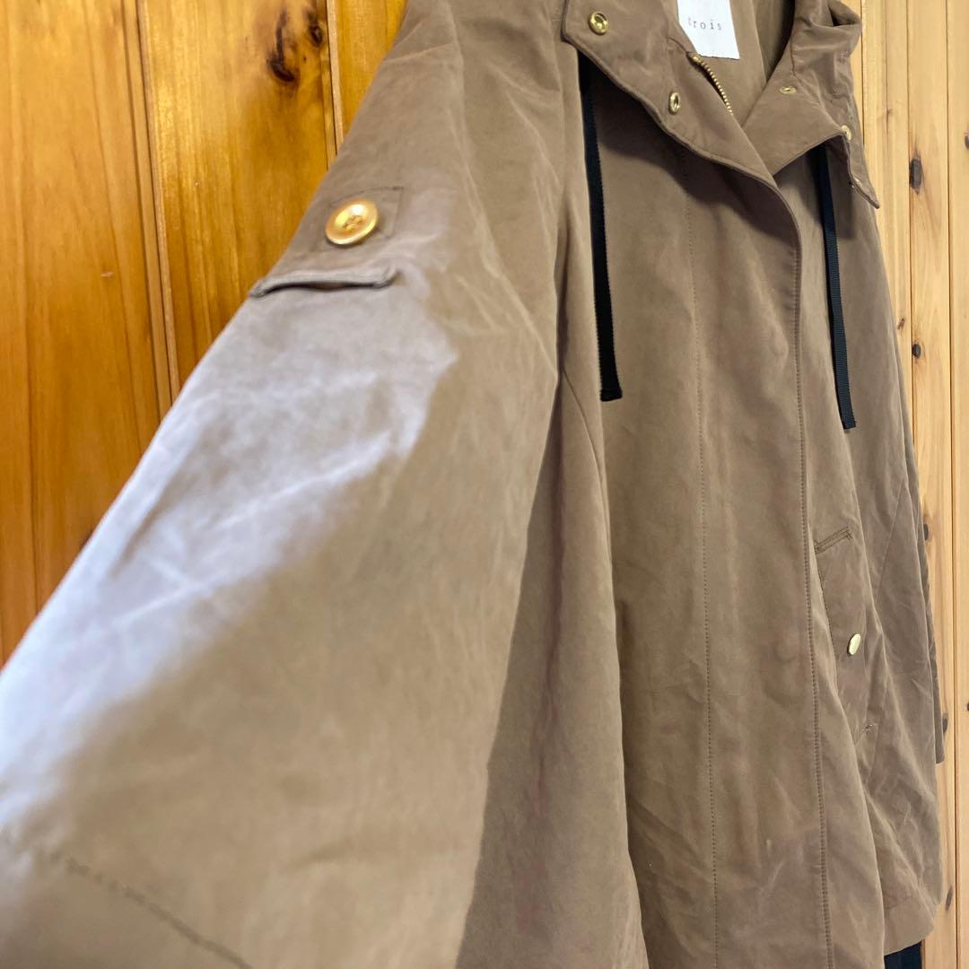 【フリルリボン　ドッキングJKT バックフリル　trois トロア