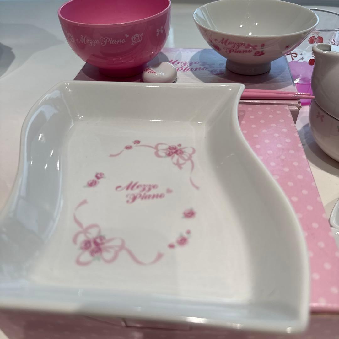メゾピアノ　非売品　食器セット 茶碗 コップ