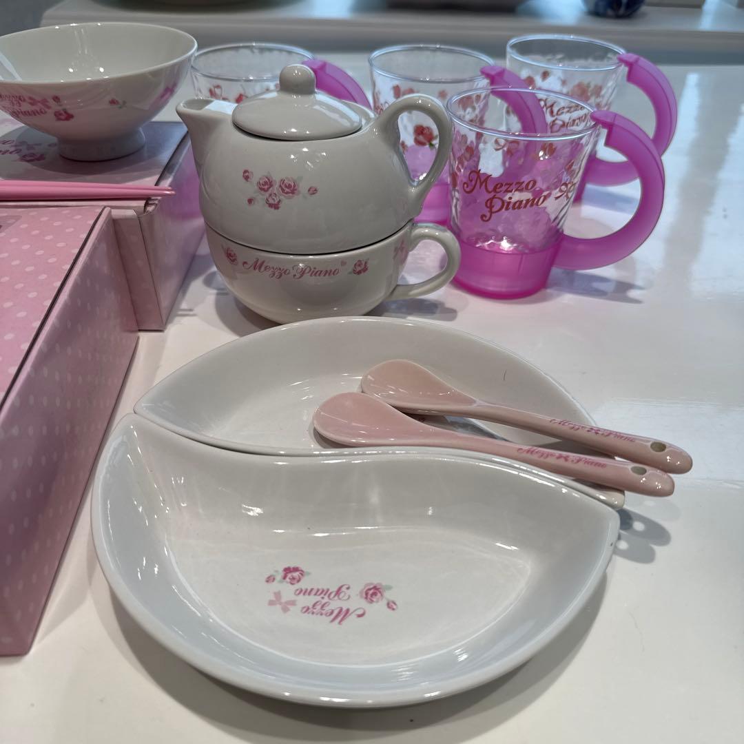 メゾピアノ　非売品　食器セット 茶碗 コップ