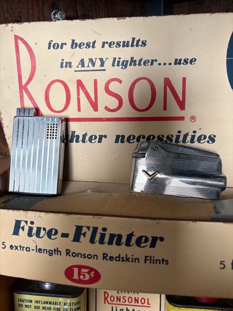 レア‼︎RONSON ストアディスプレイ&オイル缶、ライタースペシャルセット