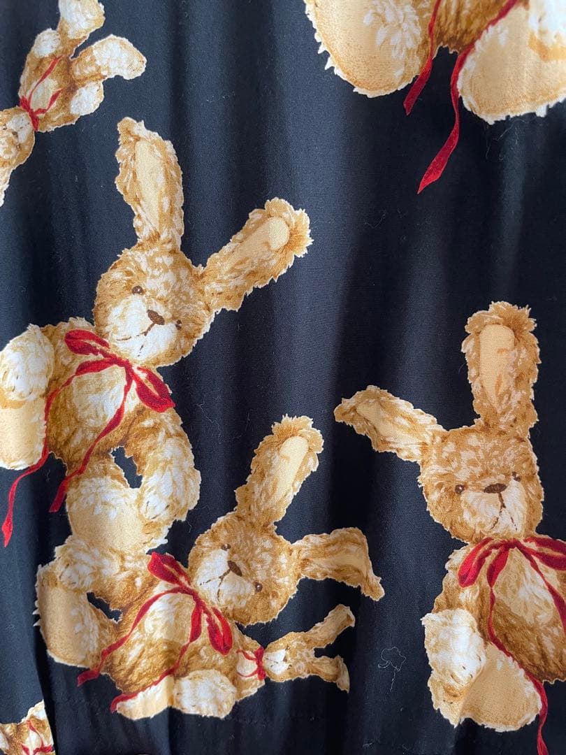 ピンクハウス ❣️黒地にうさぎ柄ワンピース