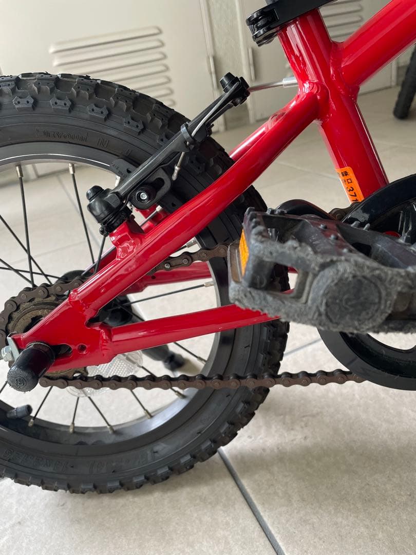 【引き渡し限定】ヨツバサイクル ヒーローレッド 14インチ