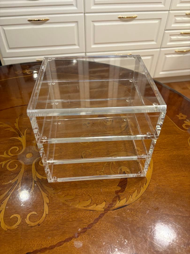 三段重・透明度の高いアクリル・Lサイズ