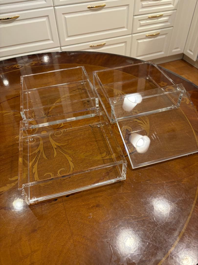 三段重・透明度の高いアクリル・Lサイズ