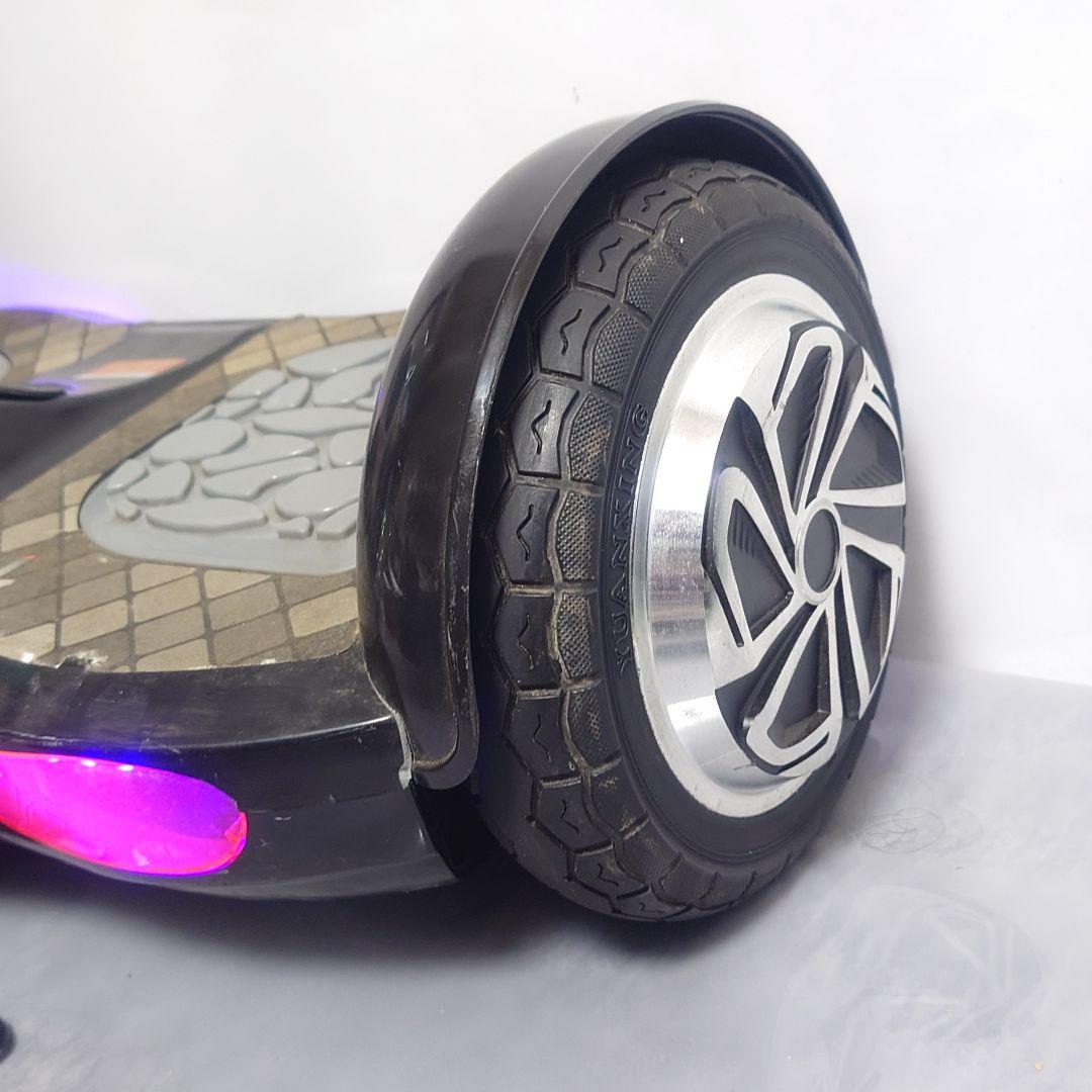 バランススクーター 黒色 紫色LEDライト付き