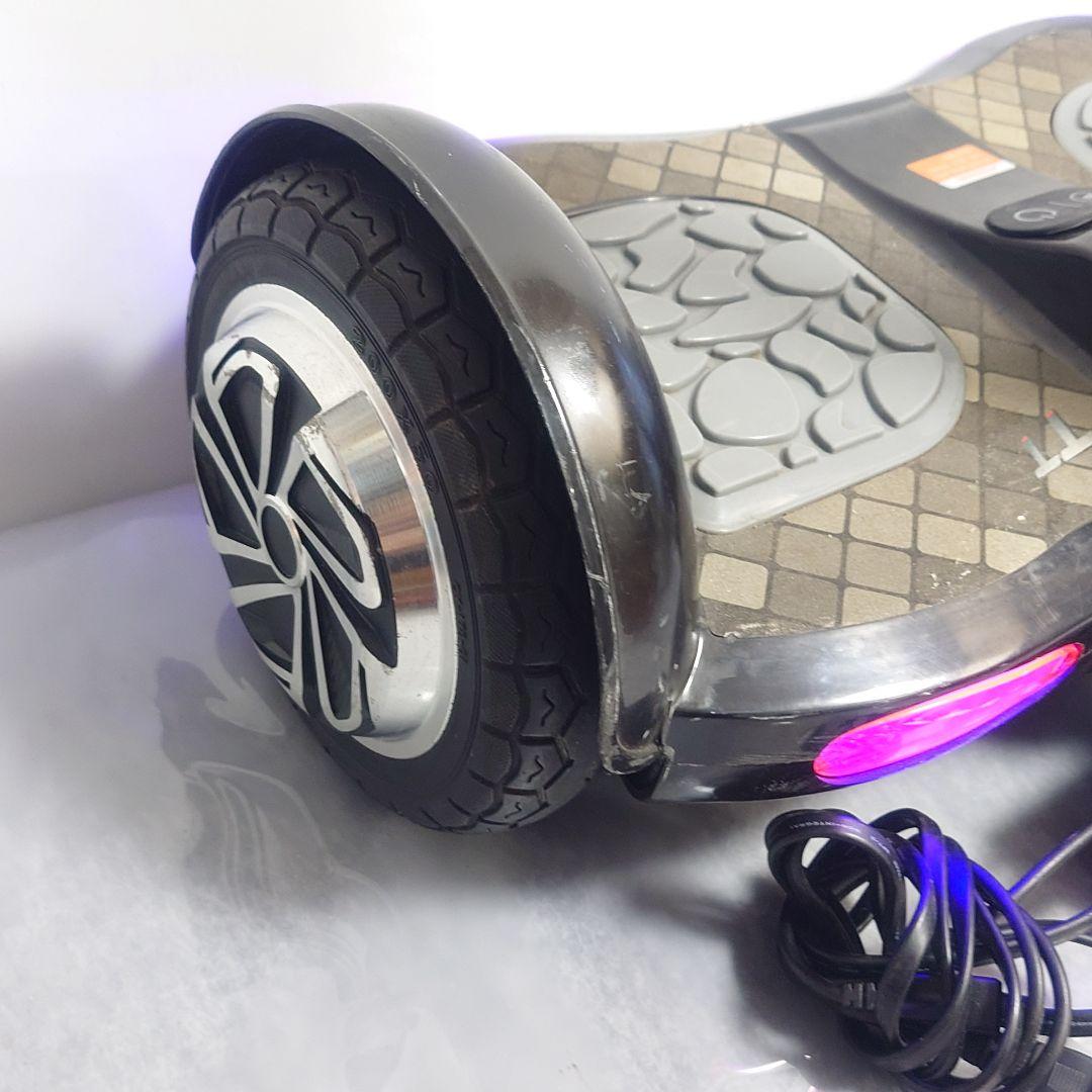 バランススクーター 黒色 紫色LEDライト付き