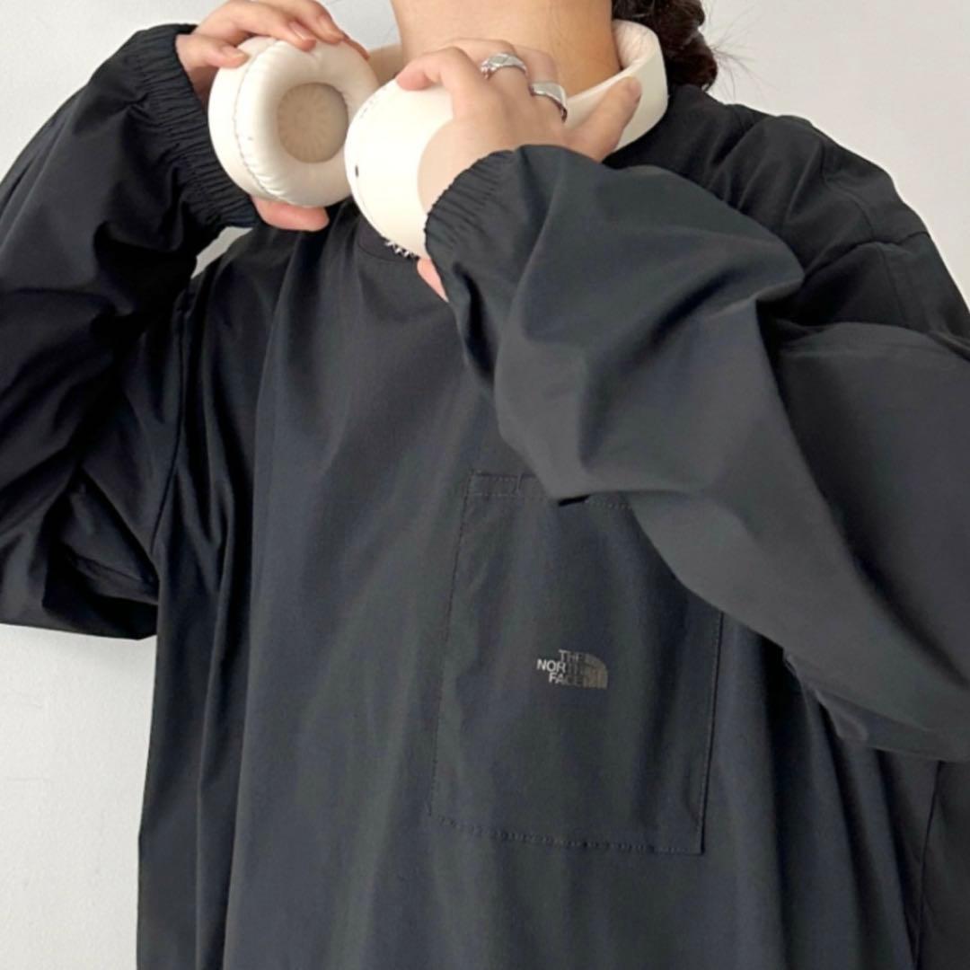 新品 THE NORTH FACE 切替ワンポイントクルーネックナイロントップス
