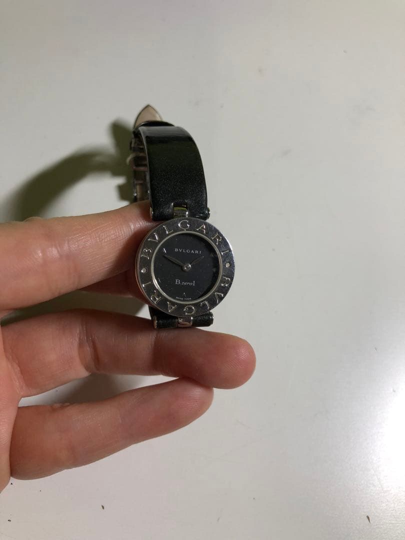 【BVLGARI】 ブラックレザー デジタル腕時計