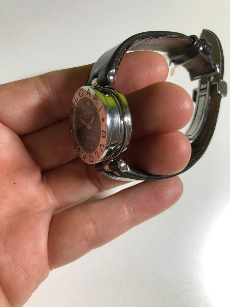 【BVLGARI】 ブラックレザー デジタル腕時計