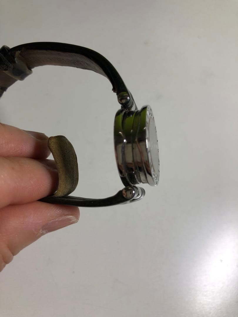 【BVLGARI】 ブラックレザー デジタル腕時計