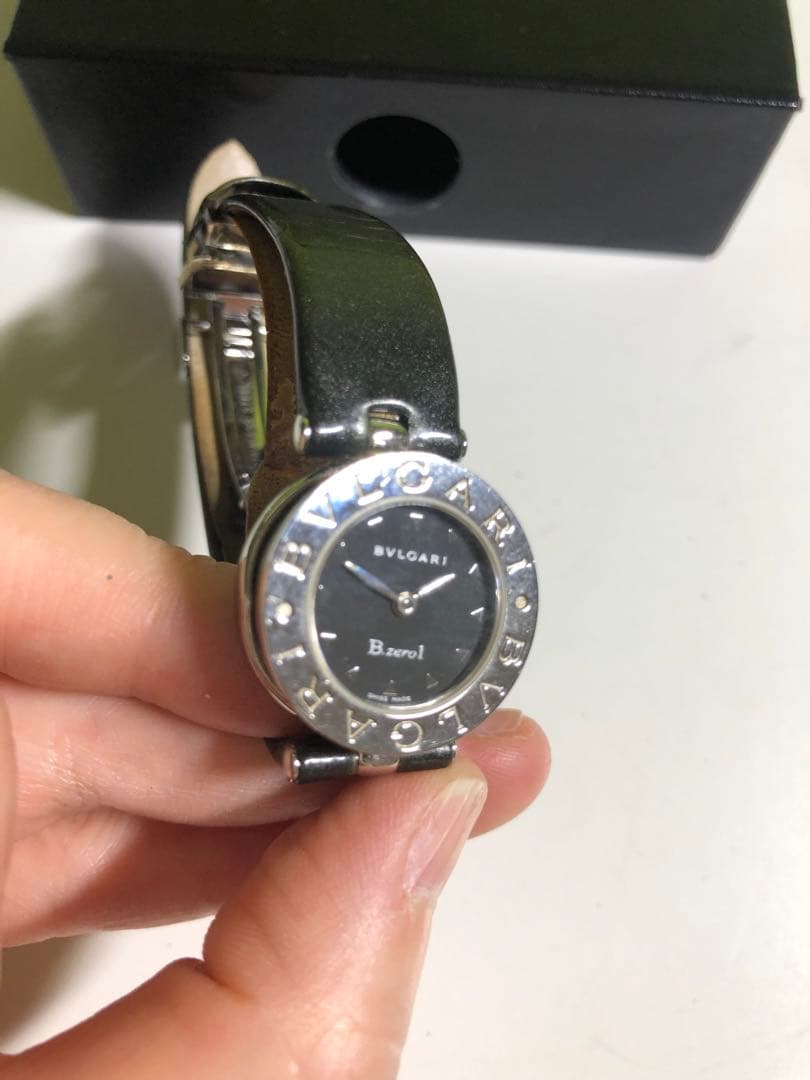 【BVLGARI】 ブラックレザー デジタル腕時計