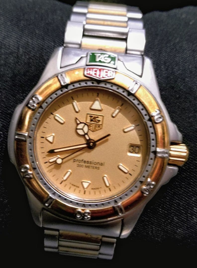 【元気に稼働中】タグホイヤー プロフェッショナル 200m　美品です