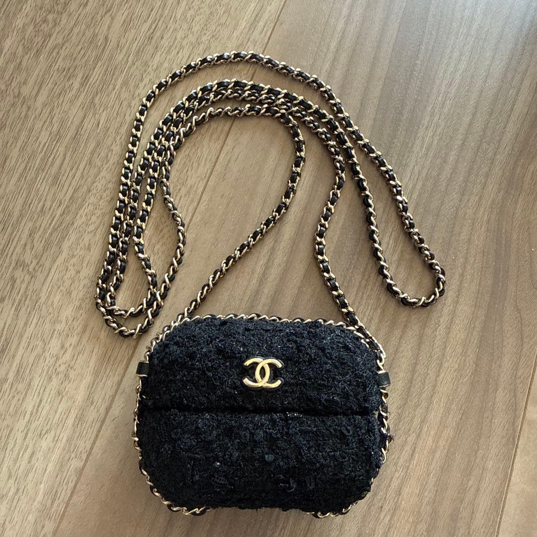 【美品】CHANEL チェーンストラップ付き マトラッセAirPodsケース