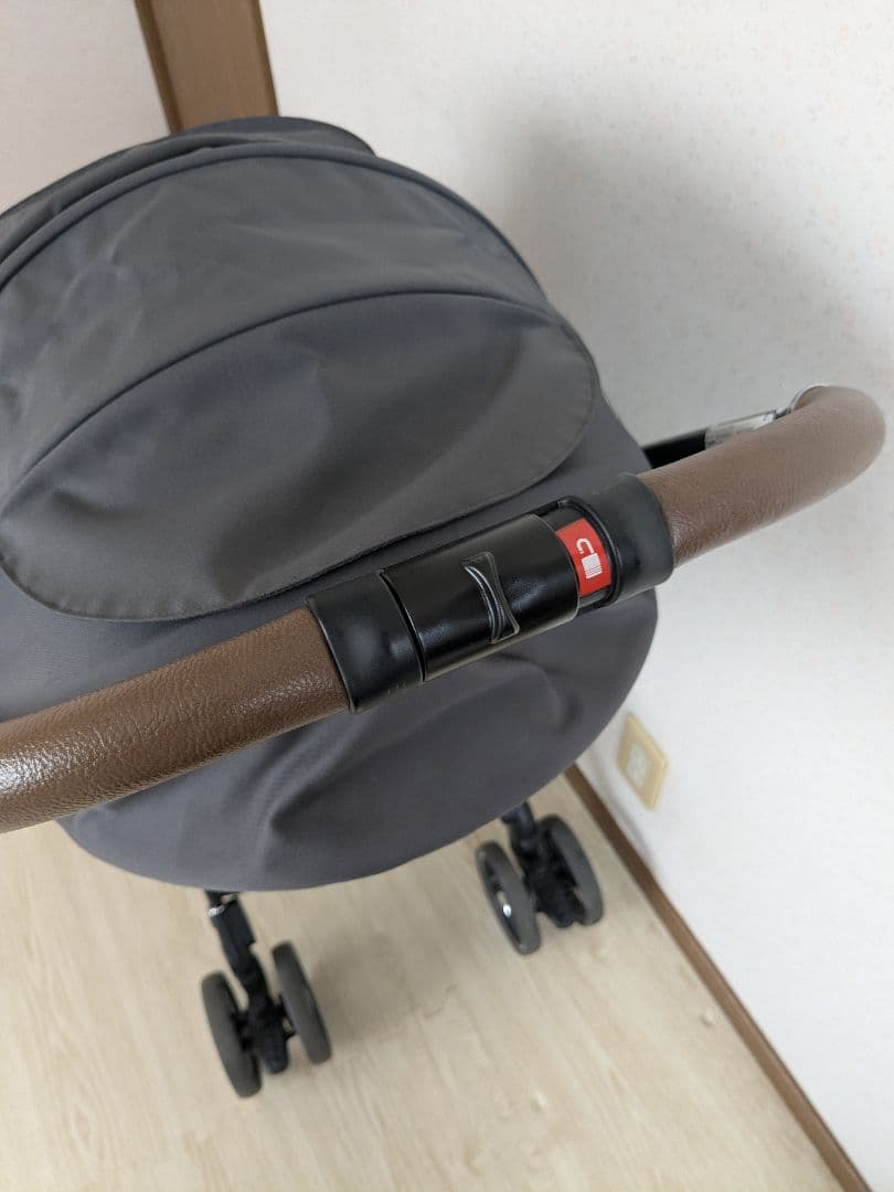 あや【美品】Aprica ラクーナクッション　AD