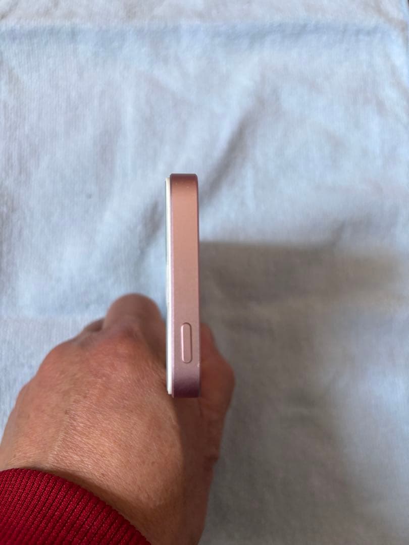 Apple iPhone SE ローズゴールド 本体美品