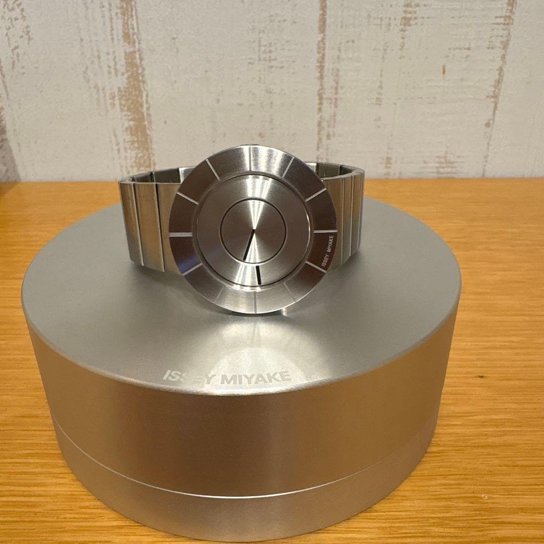 ISSEY MIYAKE イッセイミヤケ TO 吉岡徳仁デザイン(電池切れ)