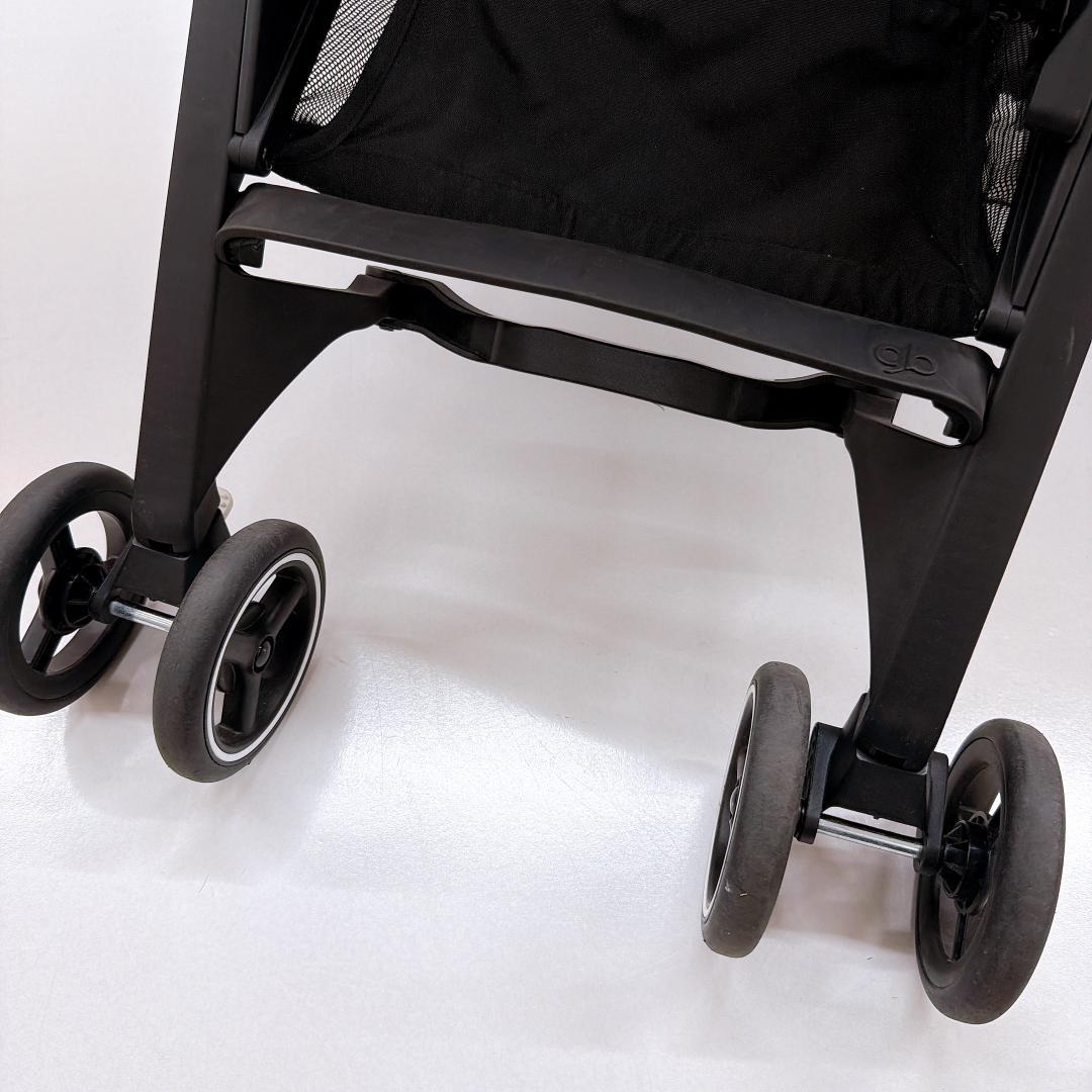【美品】gb ポキットエア オールテレイン velvet black ベビーカー