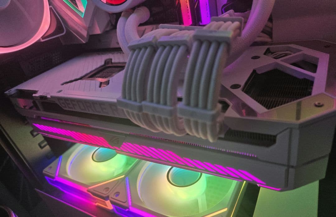 [美品] ROG STRIX RTX3080 O10G WHITE V2