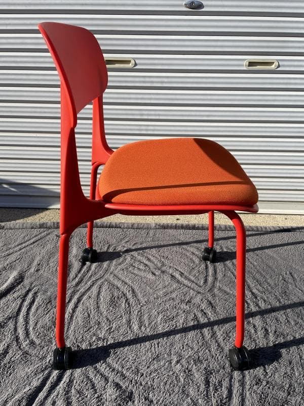 【美品】オカムラ　8124RL FPE8　5脚セット　座パッド・キャスター付