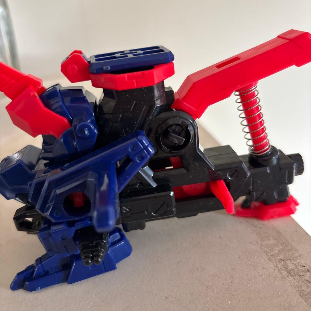 スーパービーダマン スティンガースコーピアス