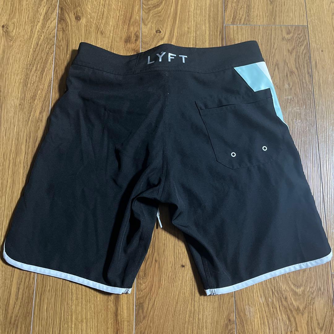 LÝFT サーフパンツ　ミント/ブラック