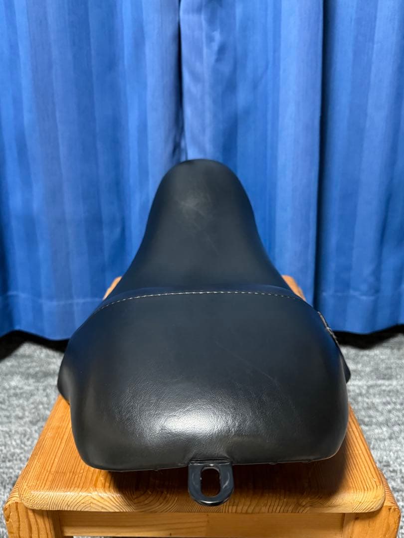 ハーレー スポーツスター ラペラ ベアボーンズ ソロシート 3.3ガロン