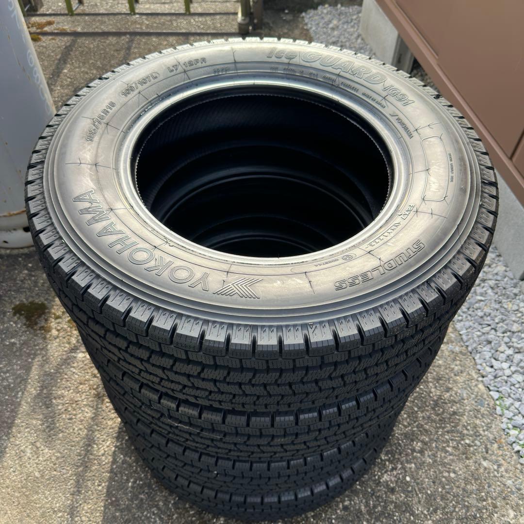 スタッドレスタイヤ 195/75R15 4本セット